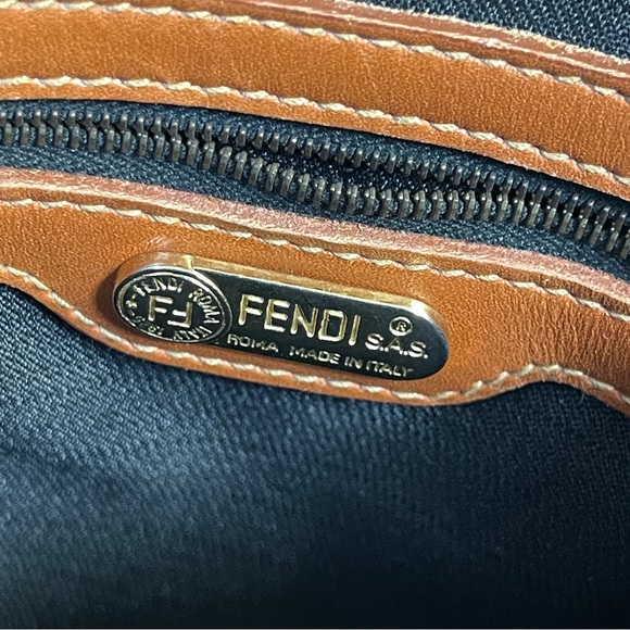 024 Pre owned Authentic Fendi Pecan Alma Type 2WAY Bag Shoulder Handbag - Picture 10 of 10